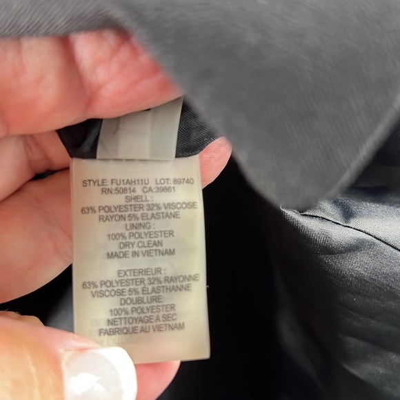 T Tahari blazer jacket - Picture 2 of 3